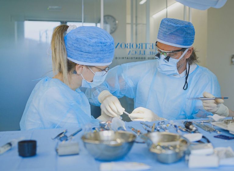Blog 2 Come si fa un impianto dentale